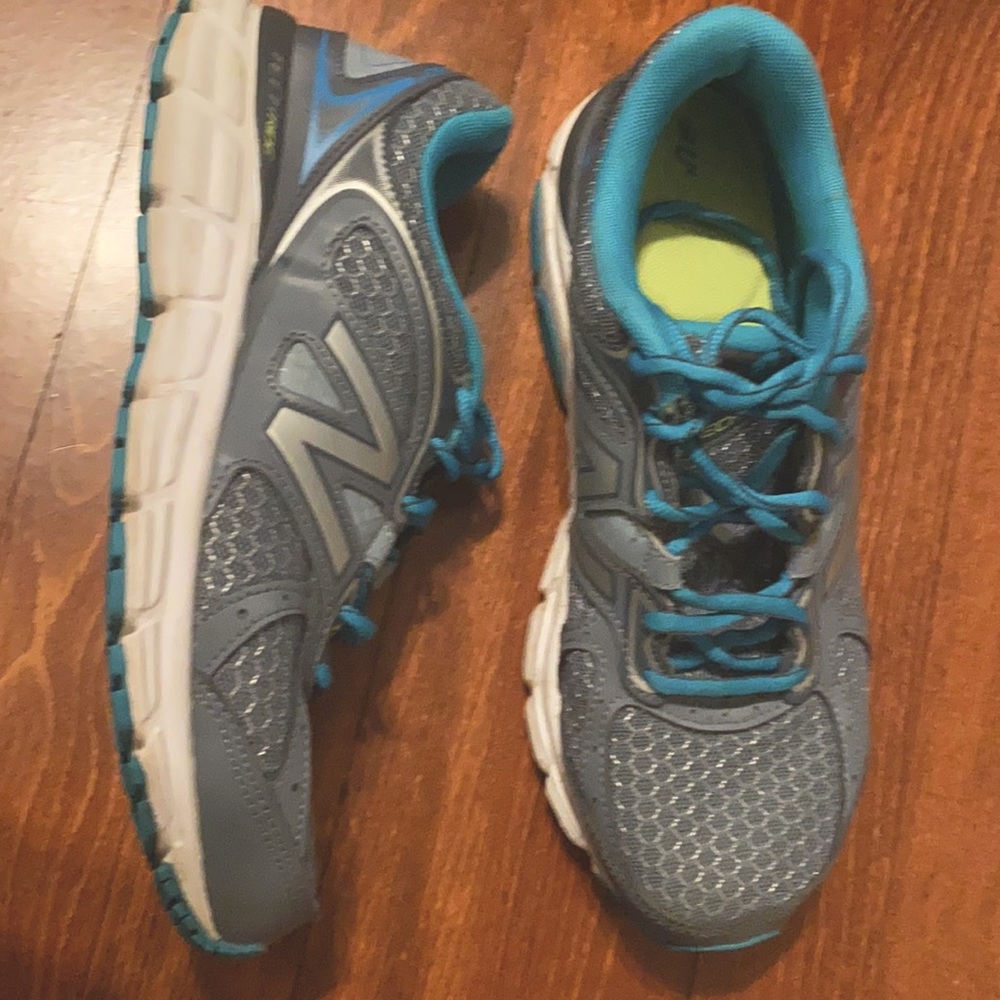Size 7.5 New balance running shoe